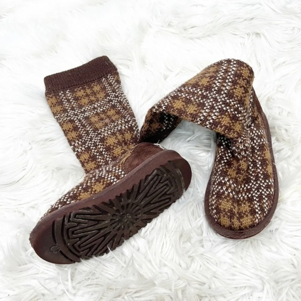 UGG Brown Plaid Cardy Cardigan Sweater Boots 12